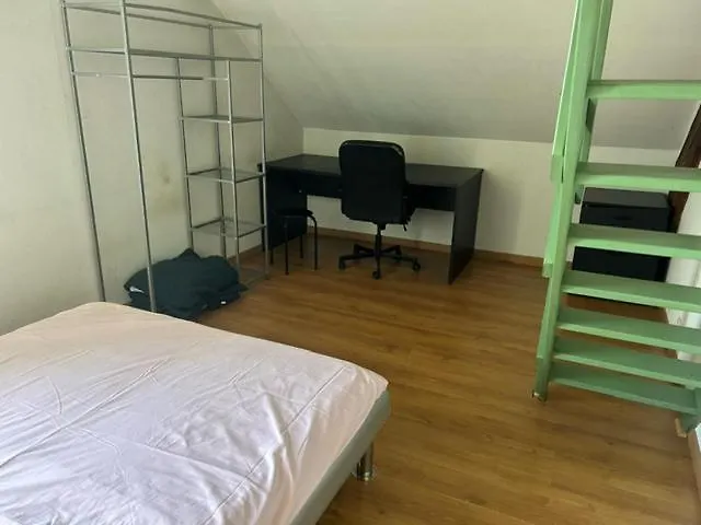 Calme Dans Colocation De 5 Personnes Pensión